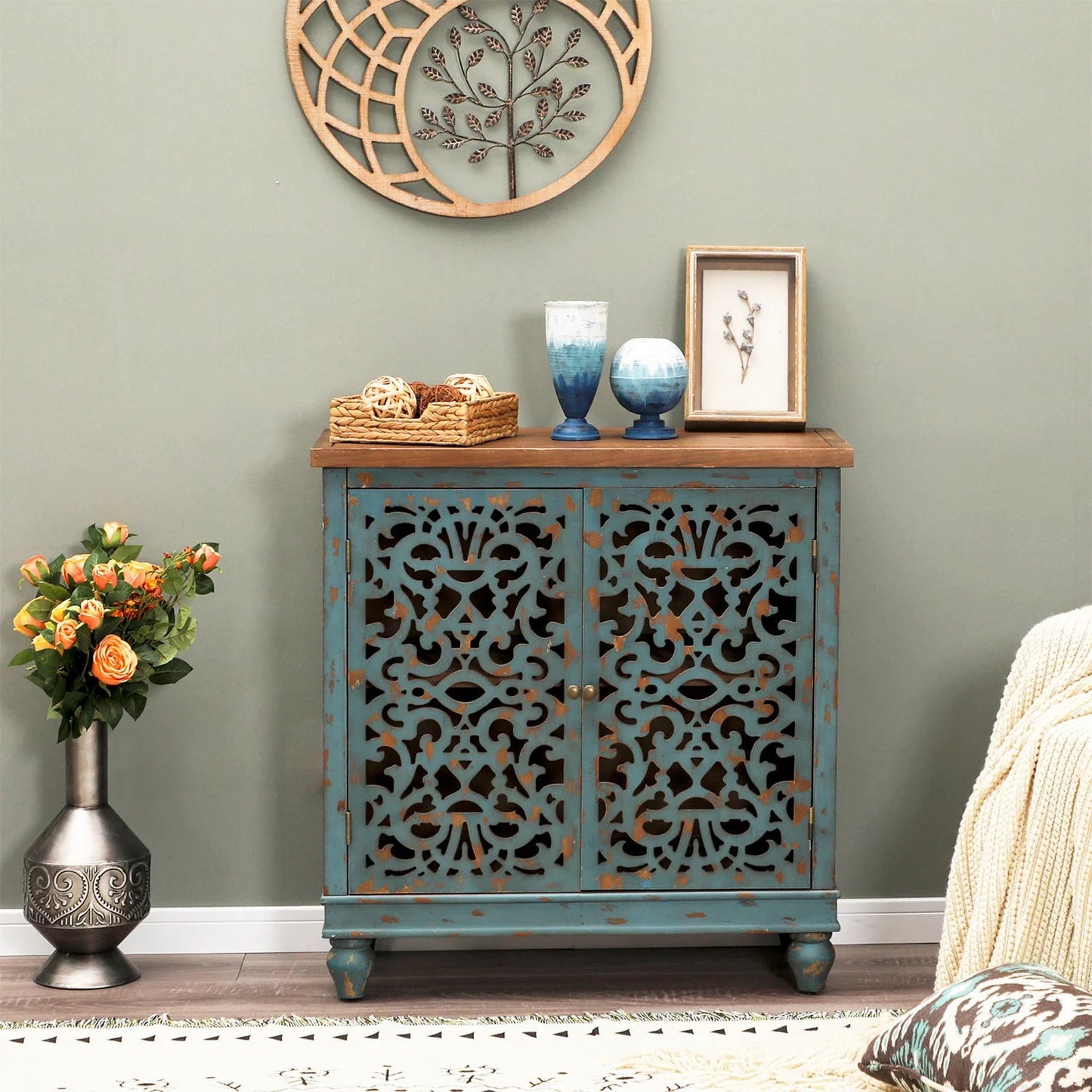 Sophia & William 2-Door Hollow-Carved Sideboard Accent Cabinet for Kitchen, Dining Room, Living Room, Entryway-Blue